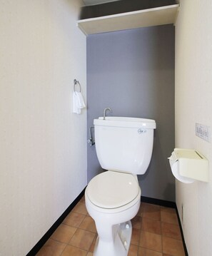 Condo, 2 Bedrooms (702) | Bathroom | Combined shower/tub, deep soaking tub, free toiletries, hair dryer - La･Panse (Hiroshima)