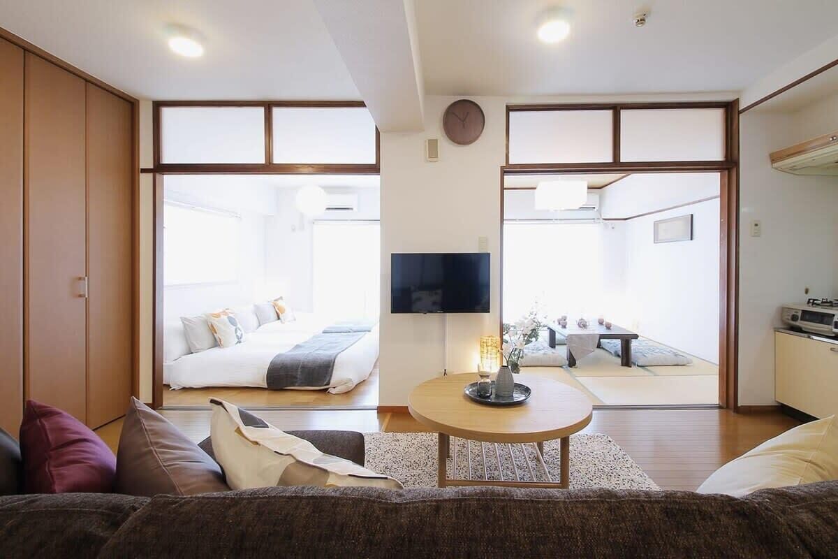 Condo, 2 Bedrooms (501)