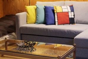 公寓式客房, 1 间卧室 | 特色装修、特色家居、办公桌、笔记本电脑工作区