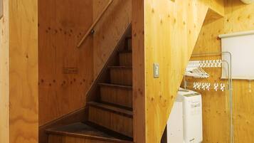 Condo, 1 phòng ngủ | Hành lang