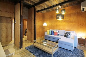 Decoración personalizada, muebles diferentes y escritorio 