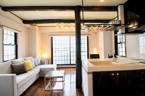 Condo, 1 Bedroom (601)