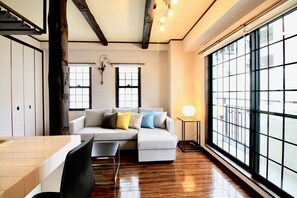 公寓客房, 1 間臥室 (601) | 起居區 | 電視