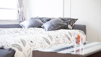 Appartement, 1 slaapkamer (201) | Individueel gedecoreerd, individueel gemeubileerd, een bureau