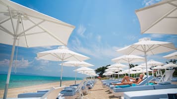 Private beach, sun-loungers, beach umbrellas, beach towels