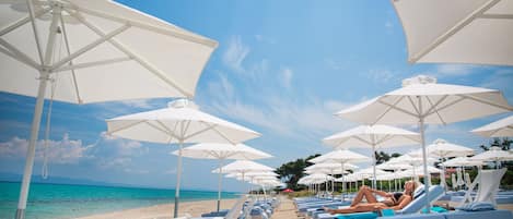 Private beach, sun-loungers, beach umbrellas, beach towels