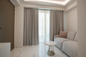 Flat-screen TV - Laguna Resort (Kassandra)