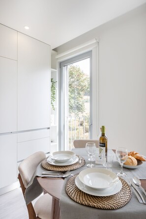 Design-Studio | Essbereich im Zimmer