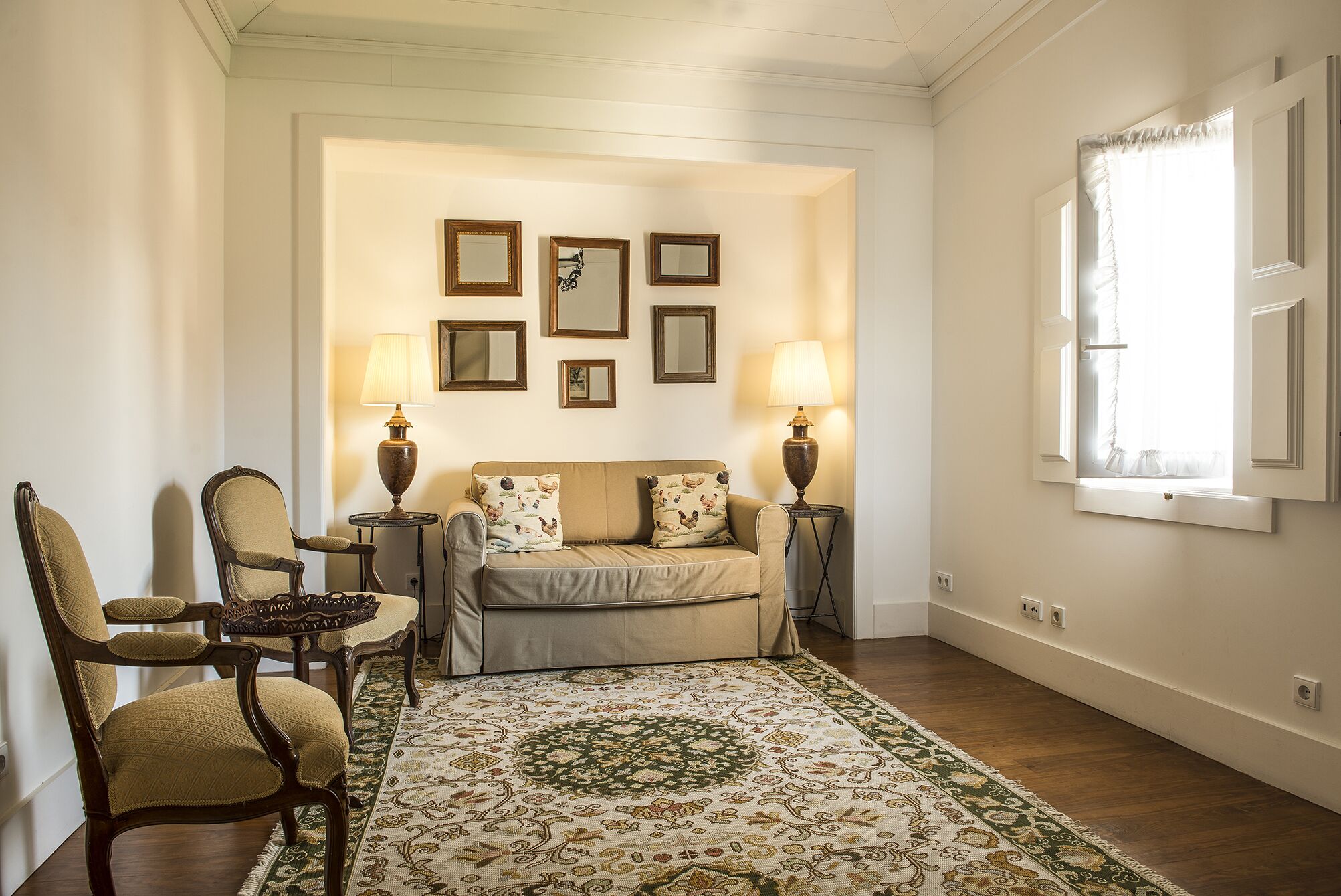 TV, fireplace, foosball, table tennis