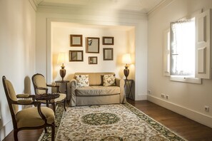 TV, fireplace, foosball, table tennis - Casas do Lupo - Luxury Boutique Villa (Nelas)