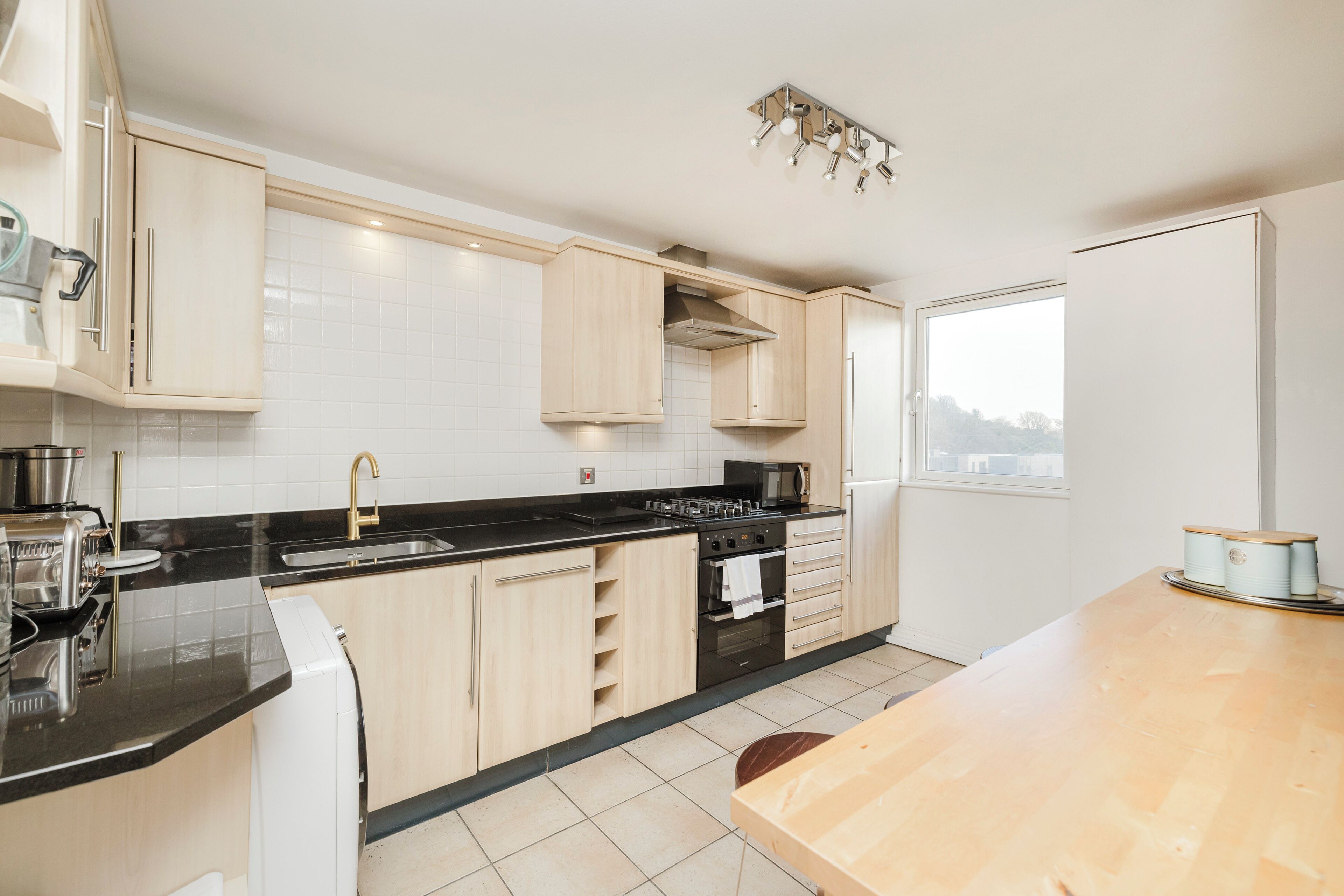 Apartment | Private kitchen | Fridge, microwave, oven, stovetop