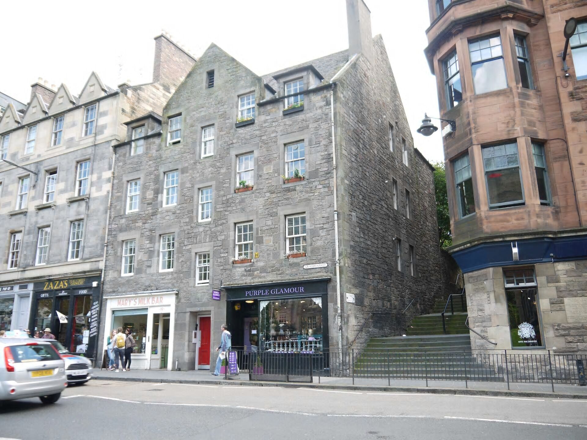 المنشأة من الخارج