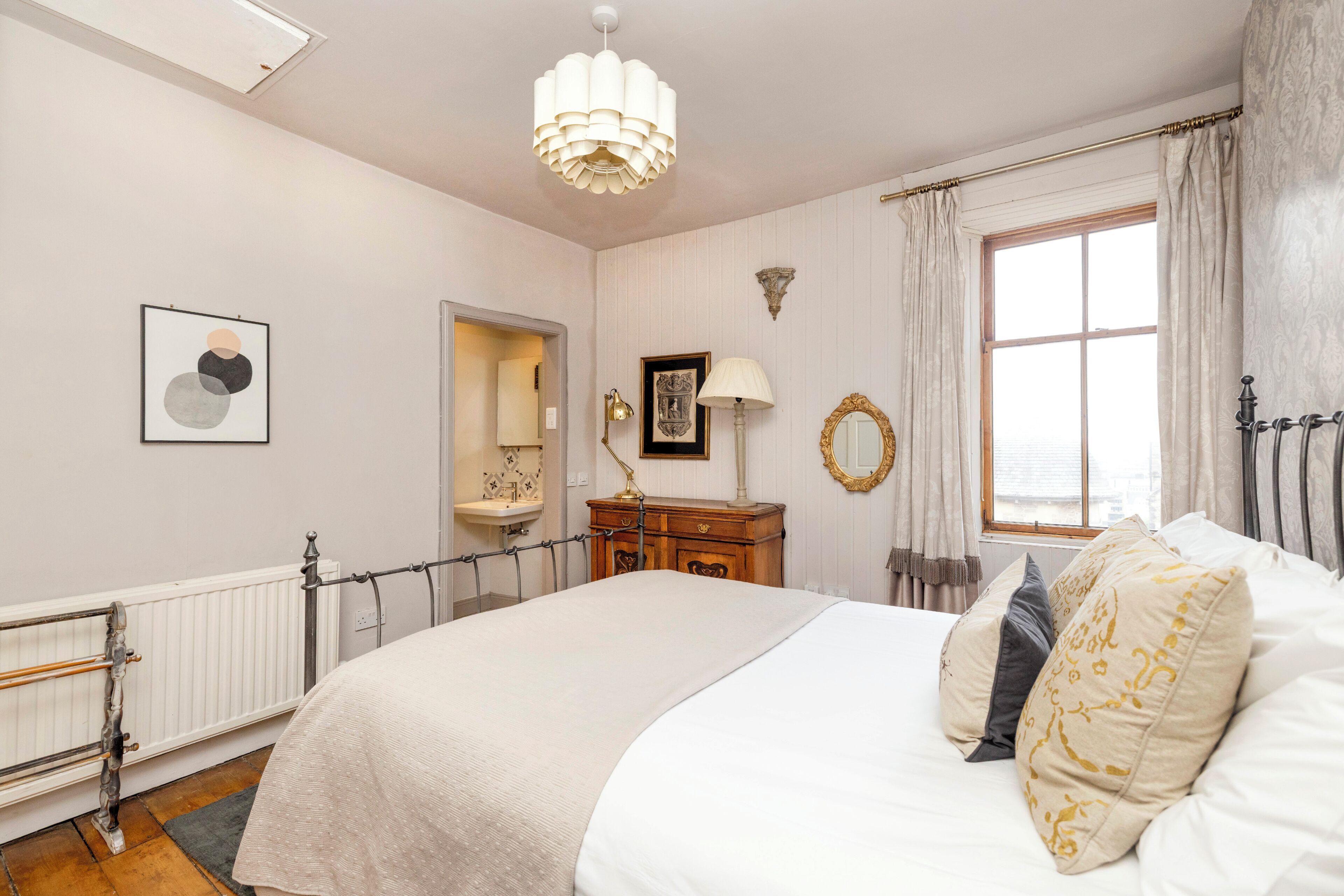 Apartment | 1 bedroom, soundproofing, iron/ironing board, free cribs/infant beds