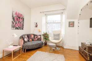 Apartment | 1 bedroom, soundproofing, iron/ironing board, free cots/infant beds