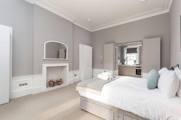Apartment | Iron/ironing board, free cots/infant beds, free WiFi, bed sheets