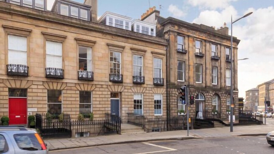 JOIVY Luxury Georgian City Centre Apartment (Sleeps 6)