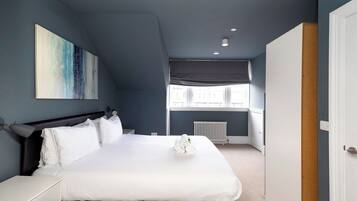 Apartment | 2 bedrooms, iron/ironing board, free cots/infant beds, free WiFi