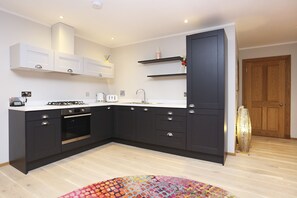 公寓 | 私人厨房 | 冰箱、微波炉、茶具/咖啡用具、电热水壶