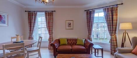 Appartement | Salle de séjour | Télévision à écran plat