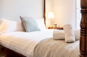 Interior - JOIVY Converted Flat in Historic Building in Desirable New Town (Edinburgh)