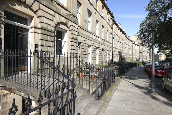 Apartment | Street view