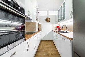 Apartment (Apartment Blue Harmony - Two Bedroom ) | Private kitchen | Fridge