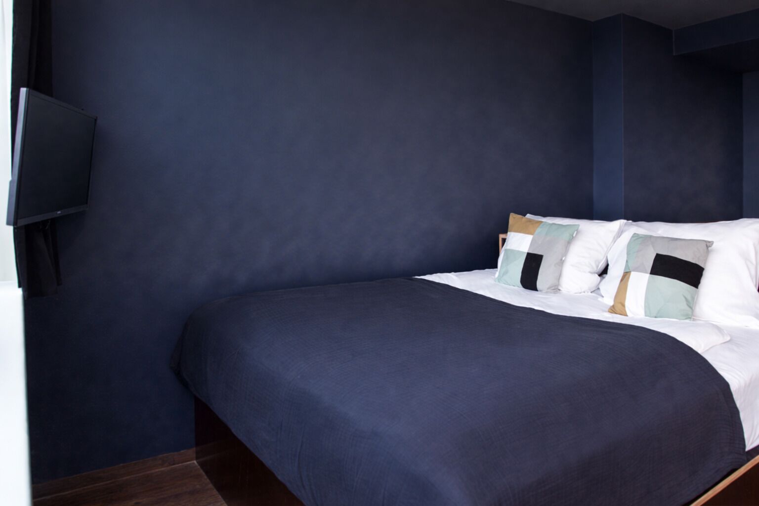 Medium Studio, Kitchenette, AC | 1 bedroom, desk, laptop workspace, blackout drapes