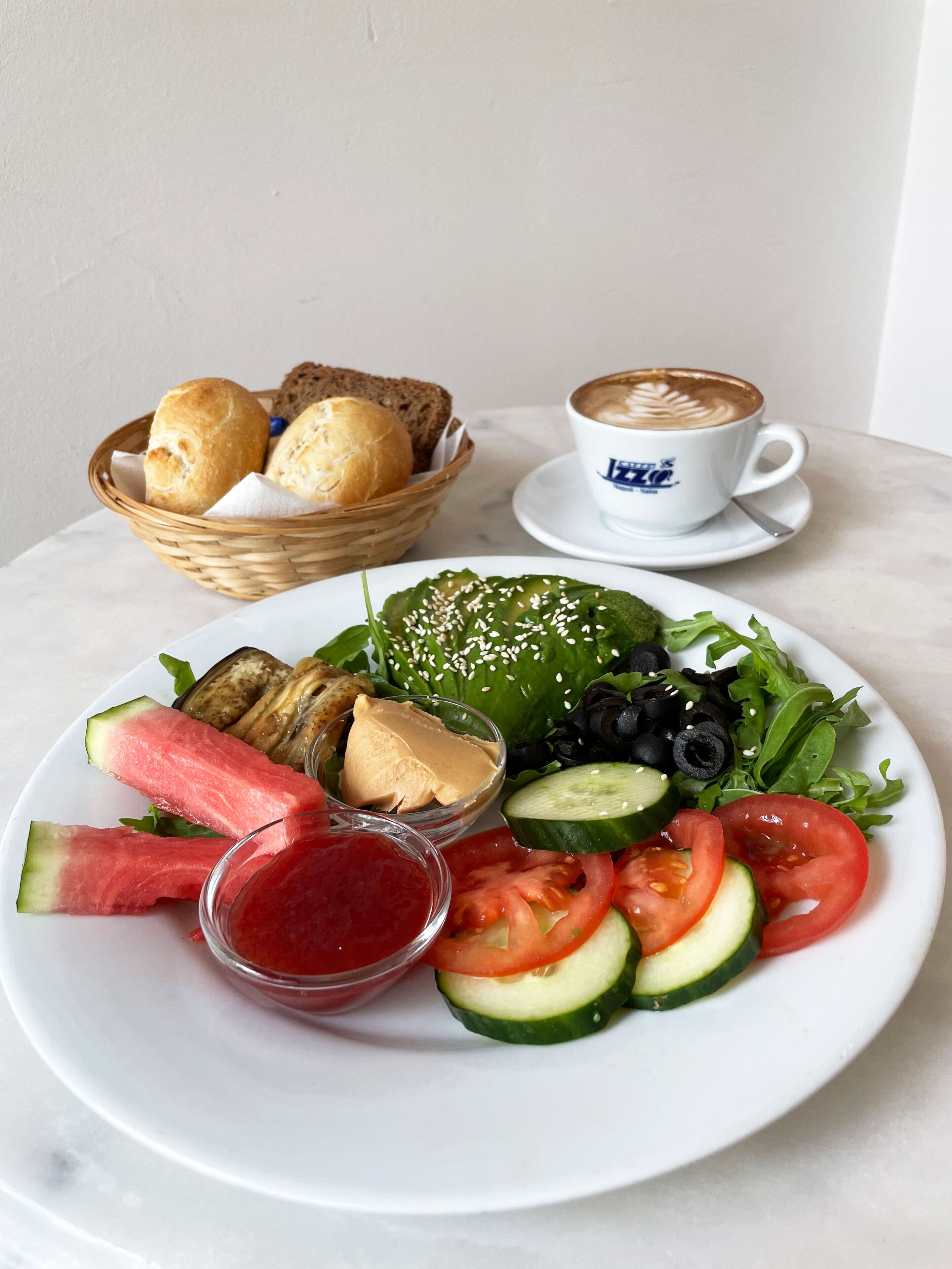 Ferdiglaget frokost hver dag (EUR 16 per person)