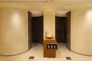 Bathroom - Astoria Zermatt (Zermatt)