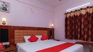Free WiFi, bed sheets