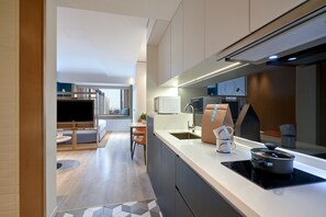 開放式客房, 1 張特大雙人床 | 私人廚房