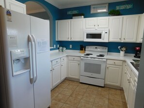 Private kitchen - Havens #423 2 Bedroom Condo by RedAwning (North Myrtle Beach)