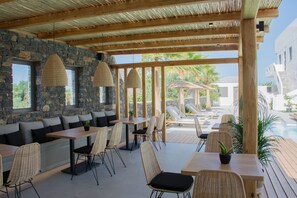 Petit déjeuner continental compris tous les jours