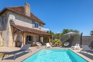 Piscine extérieure