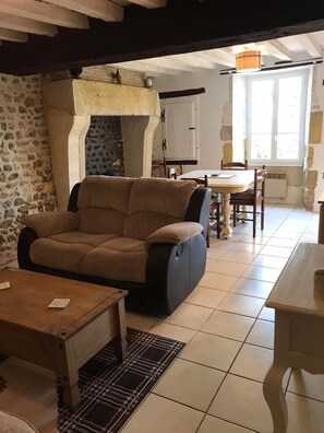 تلفزيون، مدفأة