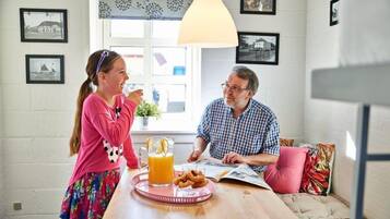 Geluiddichte muren, een strijkplank/strijkijzer, gratis wifi