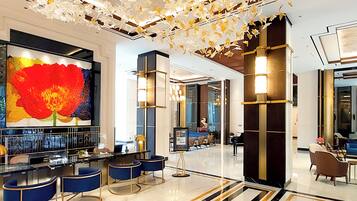 Coin salon dans le hall