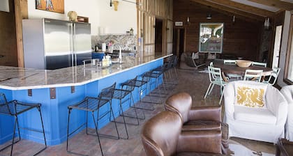 Private Nueces River Ranch 110 mi W. of San Antonio,TX. FISHING/KAYAKING/TUBING