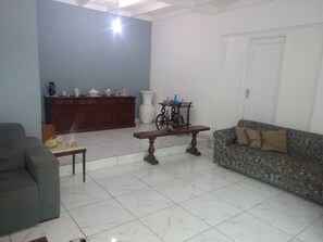 Reception - Pousada Barão do Javary (Miguel Pereira)