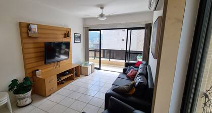 Apto Amplo, Confortável , 1 min Praia, Late Checkout