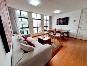 تلفزيون ذكي، برامج وأفلام نتفليكس، خدمات بث