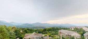 뷰포인트 콘도미니엄