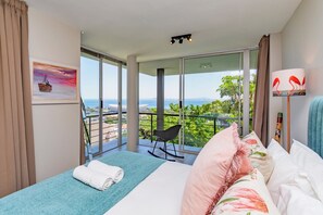 3 bedrooms, in-room safe, desk, iron/ironing board