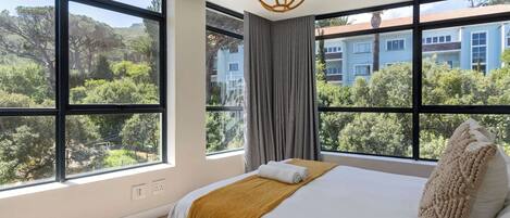 2 soveværelser, skrivebord, strygejern/strygebræt, internetforbindelse