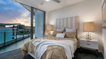 4 bedrooms, desk, iron/ironing board, free WiFi