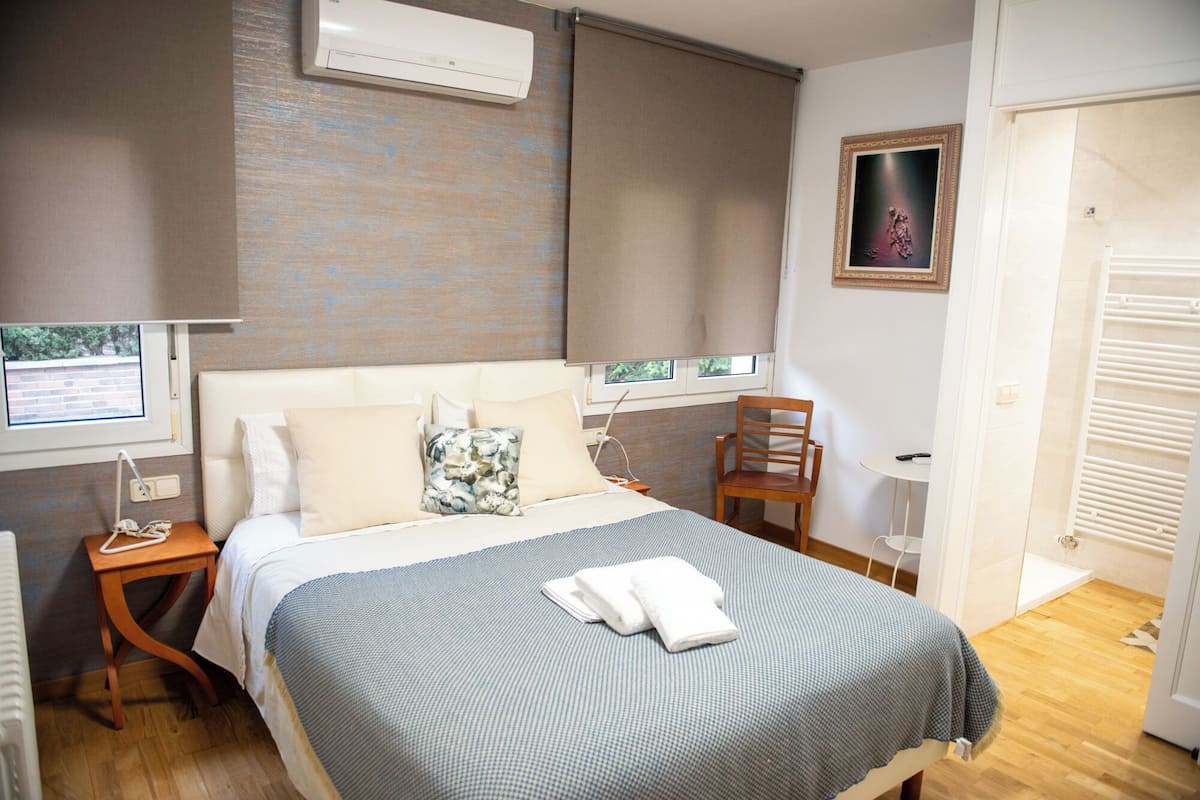 1 bedroom, individually decorated, individually furnished, free WiFi