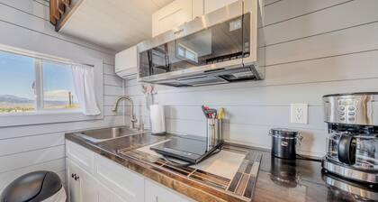 Hilltop Tiny Home (Panguitch Utah)