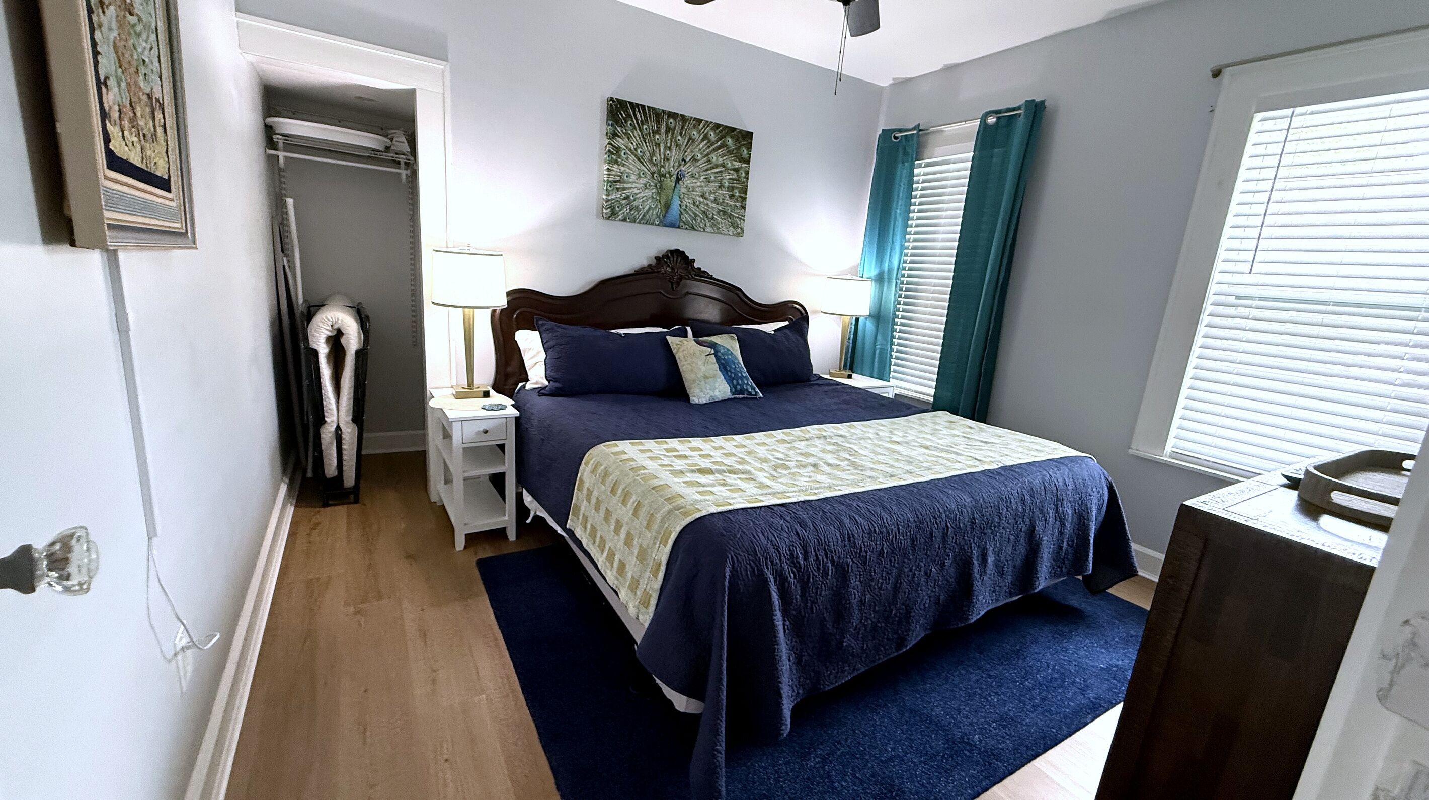 1 chambre, fer et planche à repasser, lit parapluie, Wi-Fi gratuit
