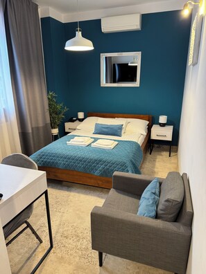 Sengetøy av topp kvalitet, dundyner og senger med overmadrass