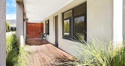Grevillea Gardens Unit 6
